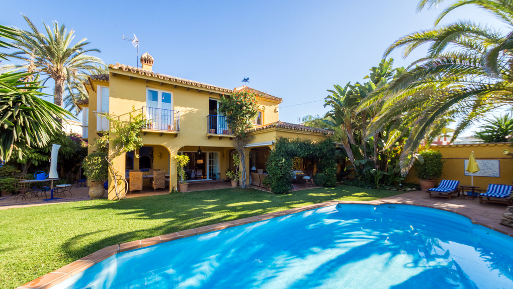 renting luxury property in marbella.jpg (571 KB)